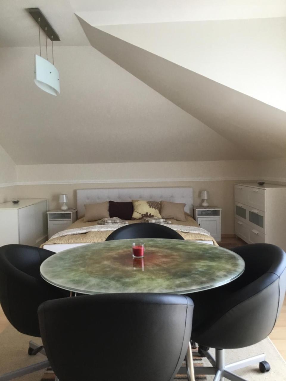 3 Bedroom Private Floor In Luxury Mansion Budapest Eksteriør billede